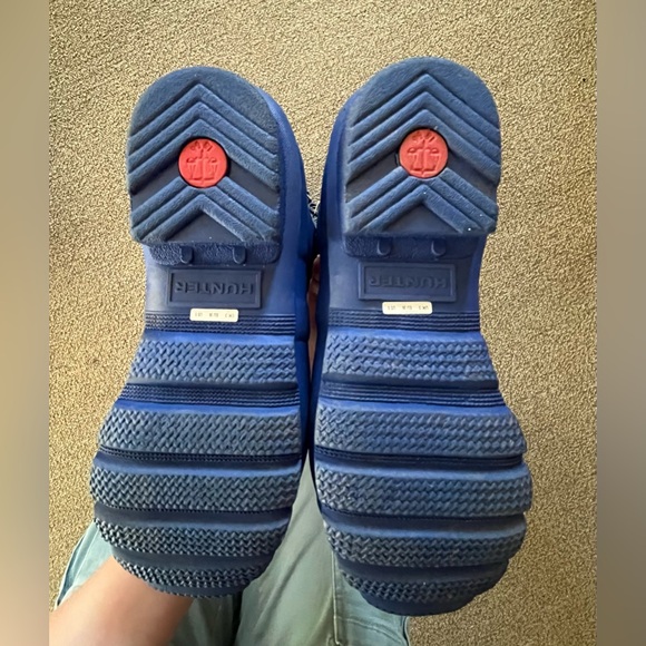 Bright blue Hunter Boots only worn twice! - Picture 2 of 10